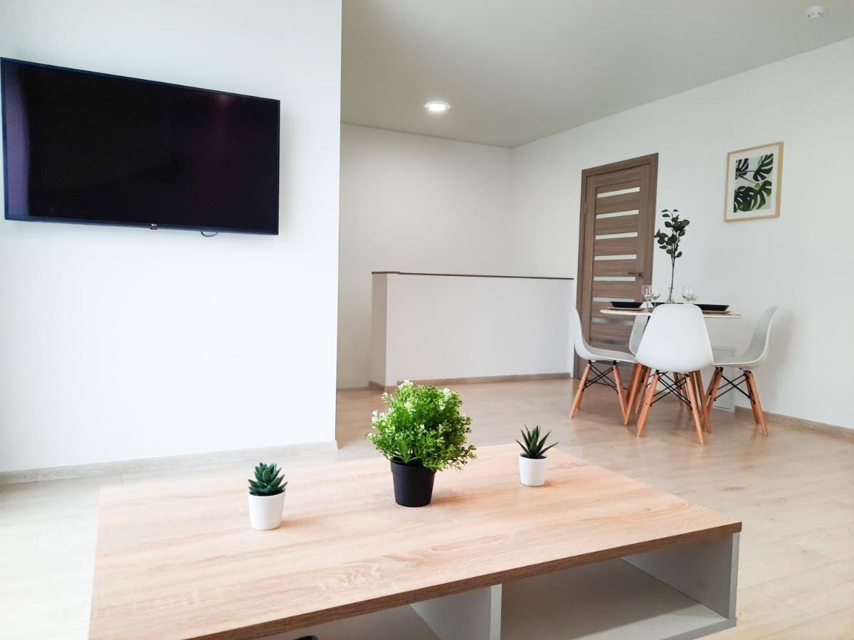 Ella - Sviesu. Stilinga. Jauku. Apartment พาลังกา ภายนอก รูปภาพ